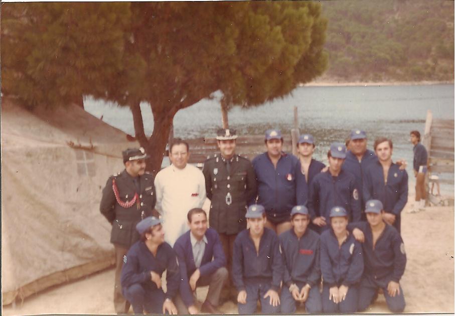 cruz roja, oficial cruz roja, brigada cruz roja, tropas socorro cruz roja, cruz roja española
